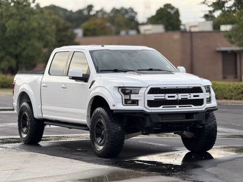 Used 2018 Ford F150 Raptor w/ Equipment Group 802A Luxury image 3