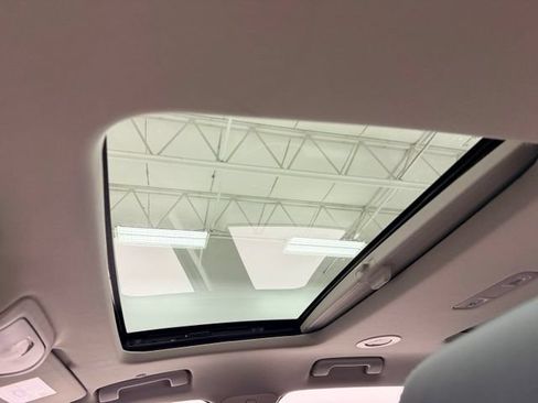 Certified 2019 Buick Enclave Premium w/ Experience Buick Package FWD image 20