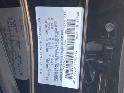 Used 2025 MAZDA MAZDA3 s FWD image 3