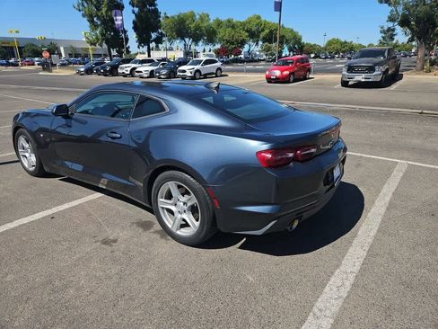 Used 2022 Chevrolet Camaro LT RWD image 5