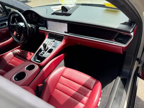 Used 2019 Porsche Panamera GTS AWD/4WD image 31