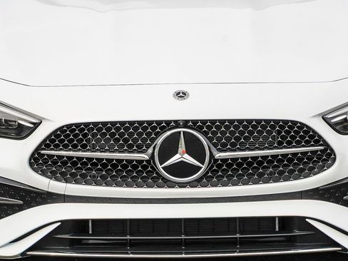 New 2026 Mercedes-Benz CLE 450 4MATIC Cabriolet image 7