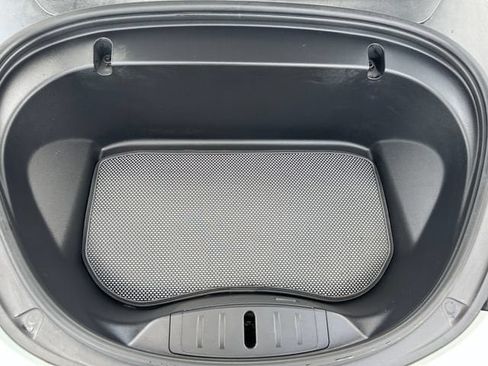 Used 2020 Tesla Model 3 Standard Range Plus RWD image 27