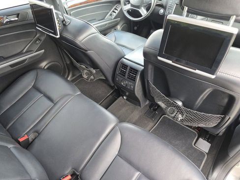Used 2010 Mercedes-Benz GL 450 4MATIC image 14