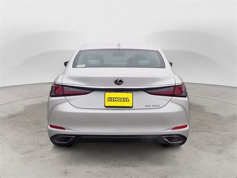 New 2025 Lexus ES 350 w/ Premium Package image 4