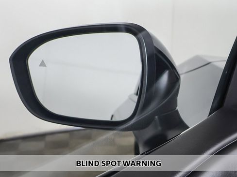 Used 2023 Nissan Ariya VENTURE+ image 5