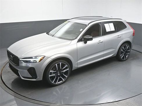 Used 2023 Volvo XC60 B5 Ultimate w/ Protection Package Premier FWD image 44