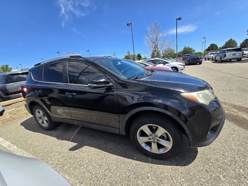 Used 2015 Toyota RAV4 XLE FWD image 7