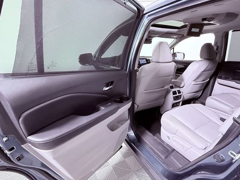 Used 2019 Honda Pilot Touring image 20