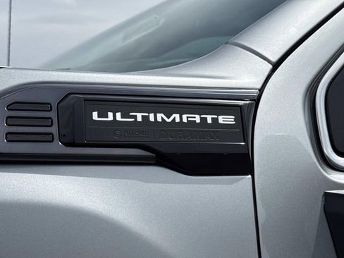 Certified 2025 GMC Sierra 2500 Denali Ultimate AWD/4WD image 14