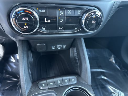 Used 2023 Chevrolet TrailBlazer LT w/ Convenience Package AWD/4WD image 14