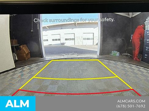 Used 2025 Hyundai Kona SEL image 33