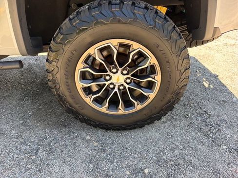 Used 2017 Chevrolet Colorado ZR2 AWD/4WD image 30