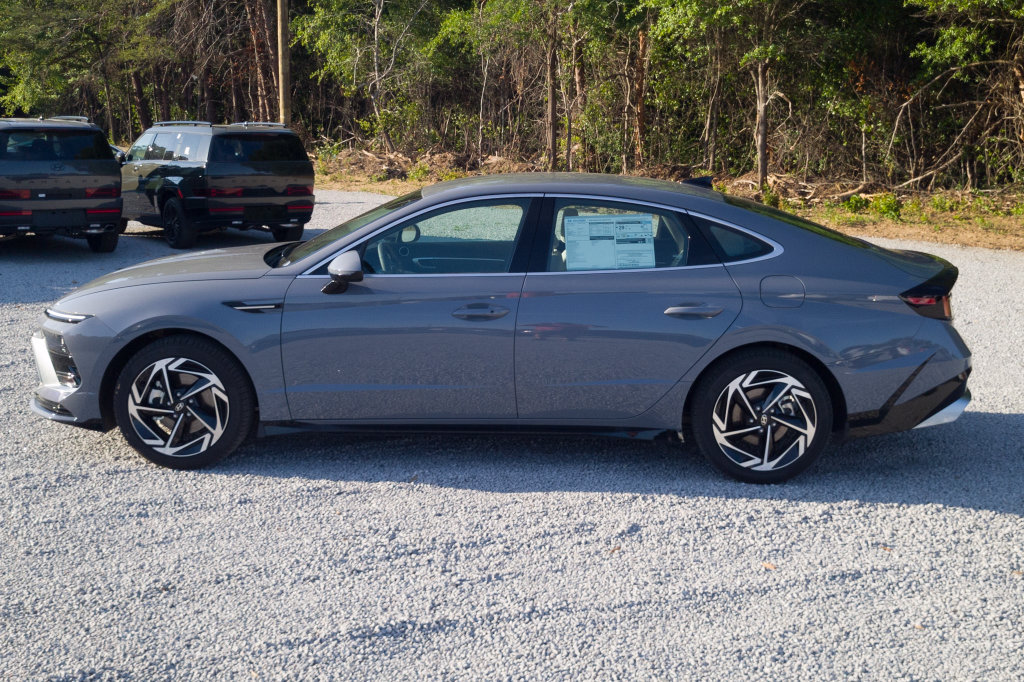 New 2027 Hyundai Sonata SEL FWD image 7