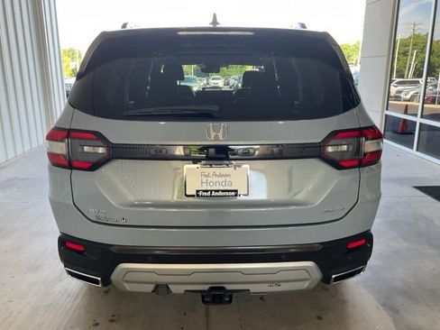 Certified 2023 Honda Pilot Elite image 24