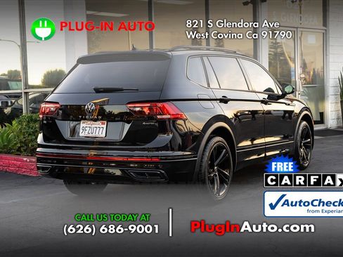 Used 2023 Volkswagen Tiguan SE R-Line image 4