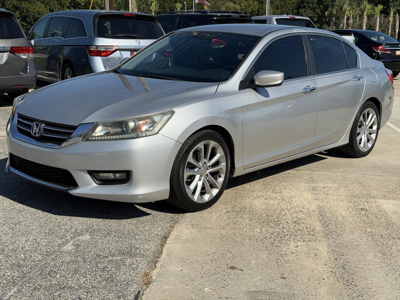 Used 2014 Honda Accord Sport image 2