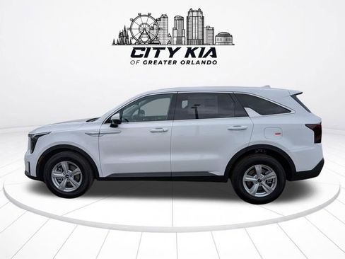 New 2026 Kia Sorento LX FWD image 3