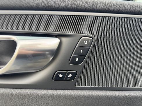 Certified 2025 Volvo XC60 B5 Plus image 12