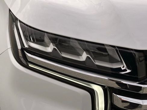 Used 2022 Chevrolet Suburban LT image 27