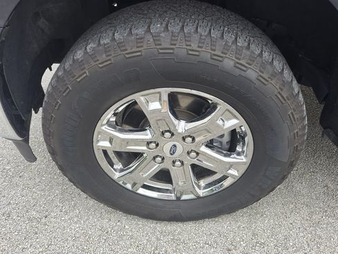 Used 2023 Ford F150 Lariat AWD/4WD image 6