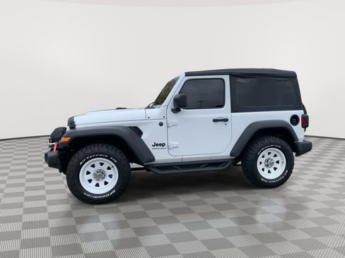 Used 2025 Jeep Wrangler Sport image 5