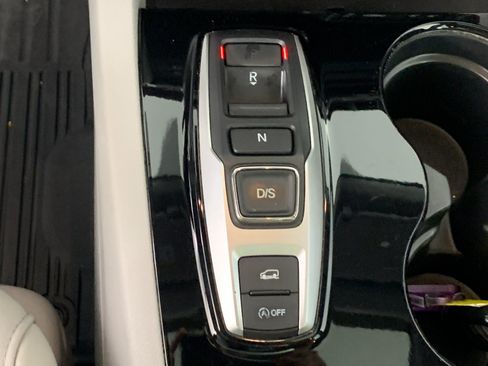 Used 2016 Honda Pilot Elite image 24