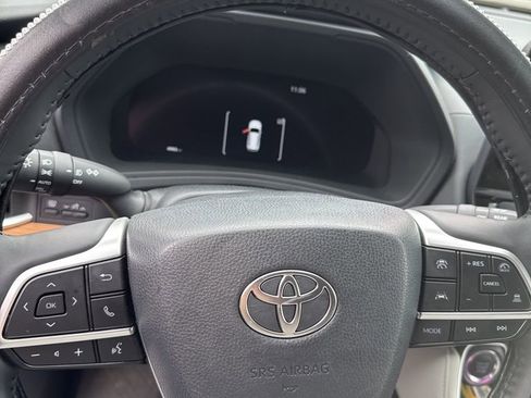Used 2026 Toyota Grand Highlander FWD image 19