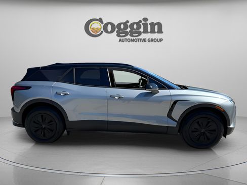 New 2026 Chevrolet Blazer EV LT image 4