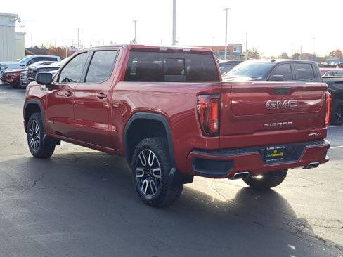 Used 2023 GMC Sierra 1500 AT4 w/ Technology Package image 3