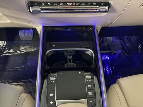 Used 2023 Mercedes-Benz GLB 250 4MATIC image 26