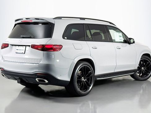 New 2026 Mercedes-Benz GLS 580 4MATIC image 12