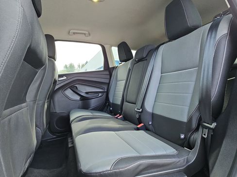 Used 2015 Ford Escape SE image 24