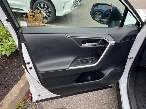 Certified 2023 Toyota RAV4 XSE AWD/4WD image 10