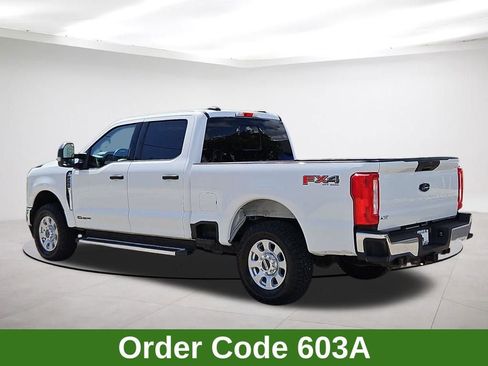 Used 2023 Ford F250 XLT w/ FX4 Off-Road Package image 5