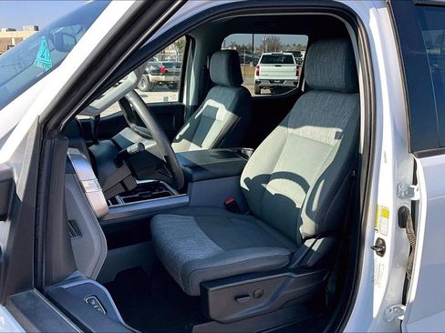 Used 2023 Ford F250 XLT w/ FX4 Off-Road Package image 35