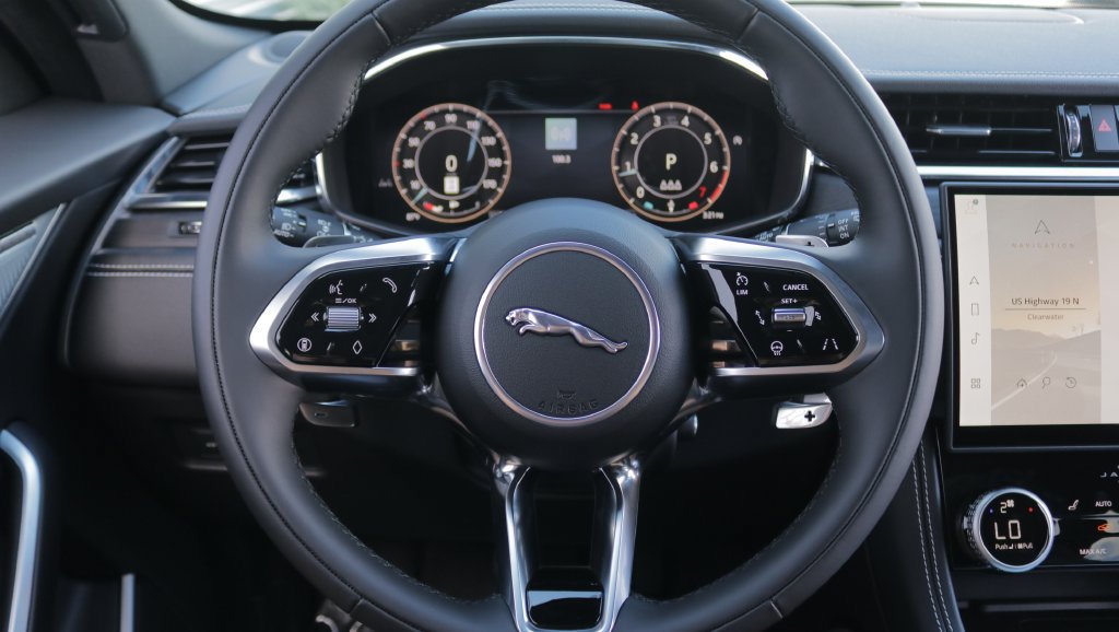 New 2026 Jaguar F-PACE R-Dynamic S AWD/4WD image 18