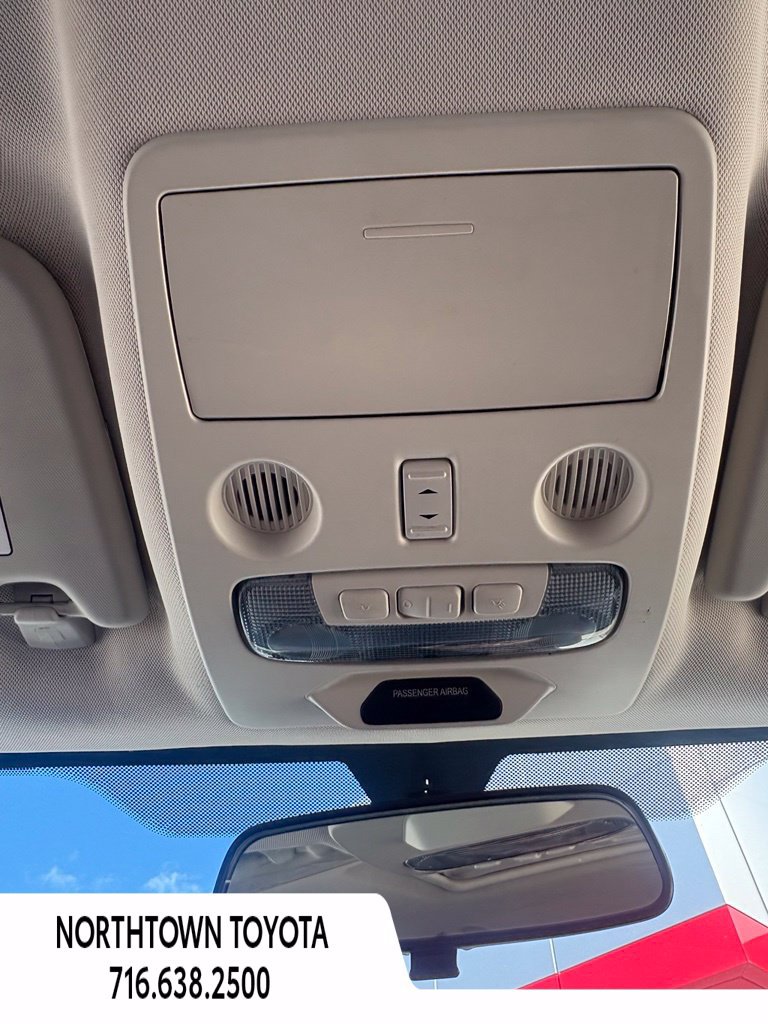 Used 2021 Ford EcoSport SE w/ SE Convenience Package AWD/4WD image 22