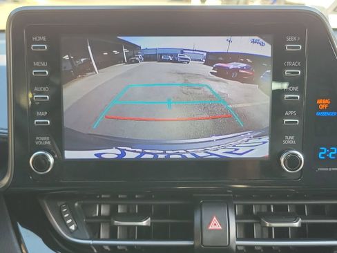 Used 2019 Toyota C-HR LE image 26