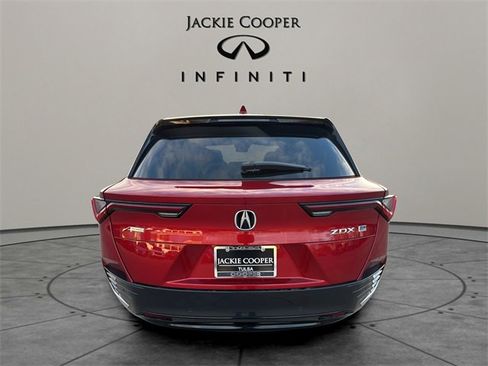 Used 2024 Acura ZDX A-Spec image 4