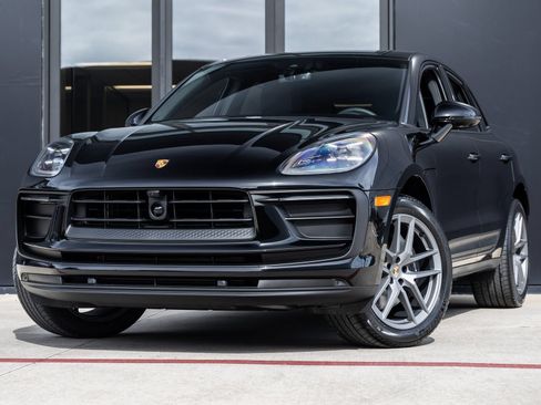 Certified 2026 Porsche Macan AWD/4WD image 1