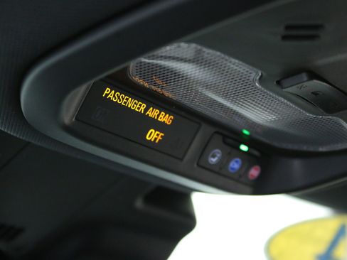 Used 2024 Chevrolet Trax RS w/ Driver Confidence Package image 21