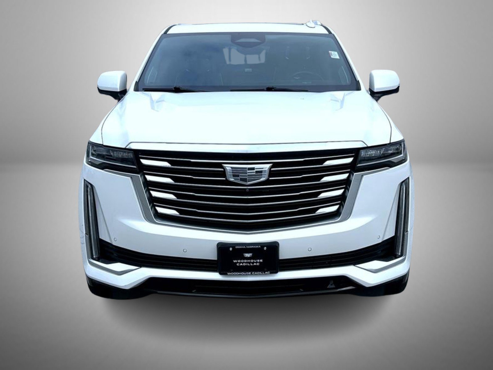 Used 2021 Cadillac Escalade Premium Luxury Platinum w/ Heavy-Duty Trailer Package AWD/4WD image 2