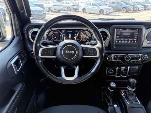 Used 2021 Jeep Wrangler Unlimited Sahara w/ LED Lighting Group image 30