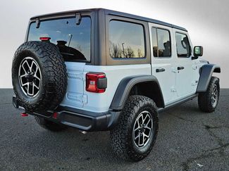 Used 2025 Jeep Wrangler Unlimited Rubicon w/ Technology Group video 3