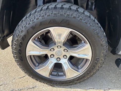 Used 2022 RAM 1500 Laramie image 14