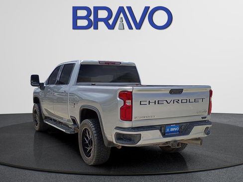 Used 2020 Chevrolet Silverado 2500 High Country w/ Z71 Off-Road Package AWD/4WD image 9