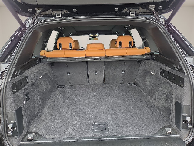 Used 2024 BMW X5 xDrive40i w/ Premium Package AWD/4WD image 9