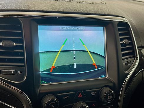 Used 2018 Jeep Grand Cherokee Overland image 23