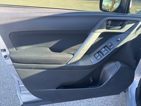 Used 2014 Subaru Forester 2.5i Premium w/ Popular Package #2 image 20